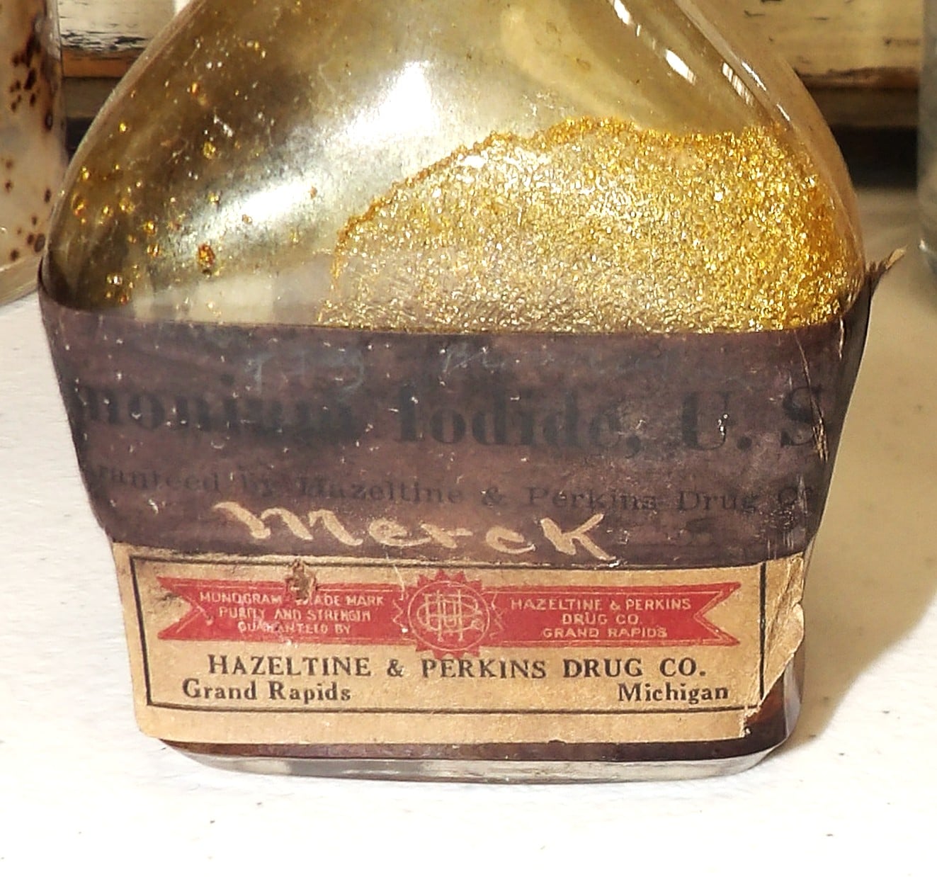 Rare Drug Store Bottle w/ Inside Screw Stopper